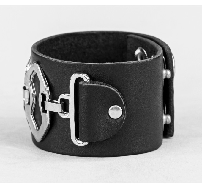 Leather cuff bracelet for men or women, code 3908