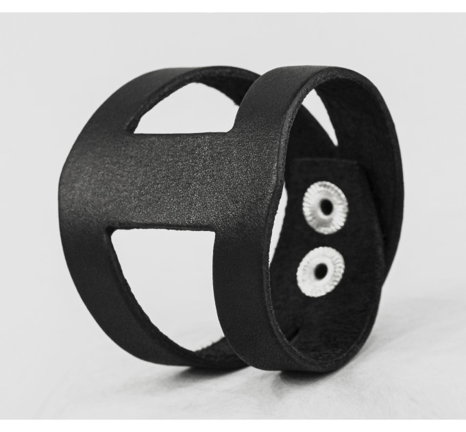 Leather cuff bracelet for men or women, code 4660