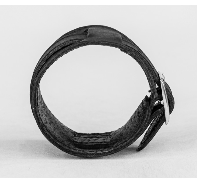 Leather cuff bracelet for men or women, code 6240st