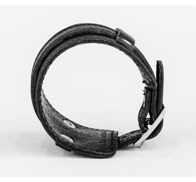 Leather cuff bracelet for men or women, code 6330st
