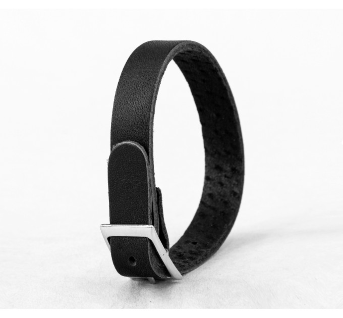 Leather bracelet for men or women, code 6902