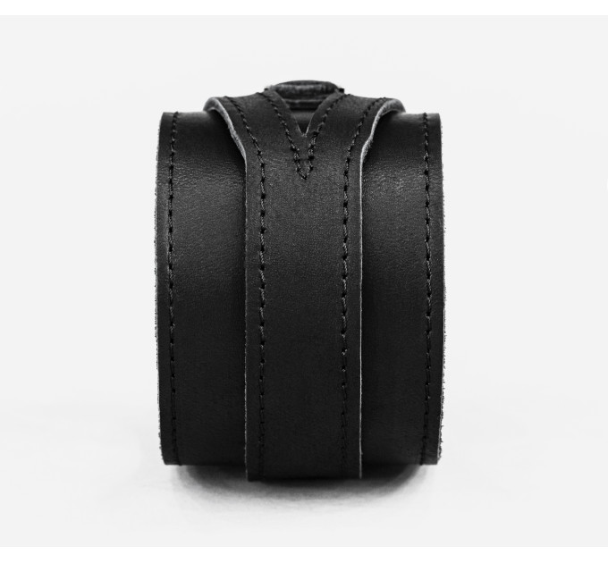 Leather cuff bracelet for men or women, code 8040st